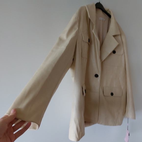 Women's Cream Jacket - Picture 2 of 7